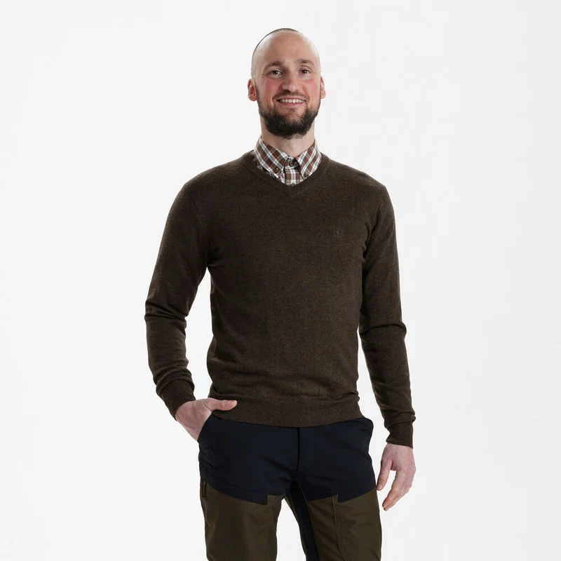 Deerhunter Kingston with V-neck, dark elm