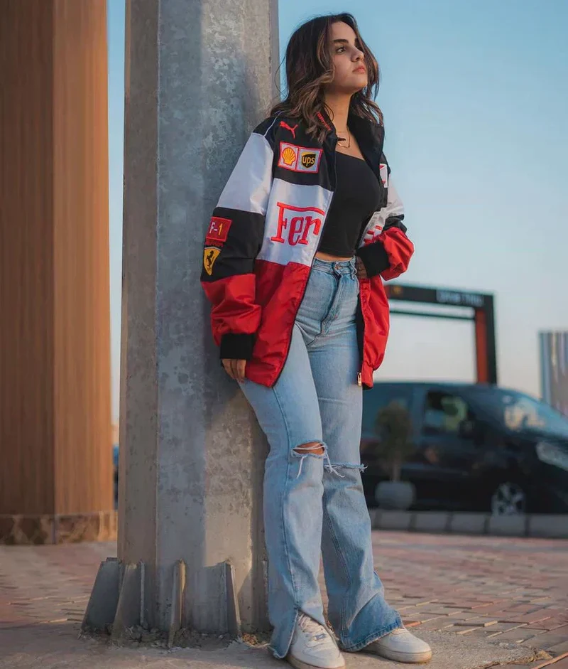 Vintage Ferrari Racer Jack met Sportieve Stijl en Duurzame Materialen Unisex
