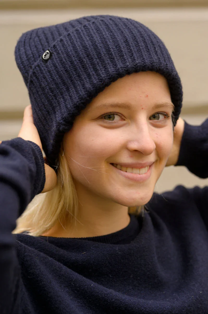 Danefea Danewarm Thoughts Merino Beanie Navy