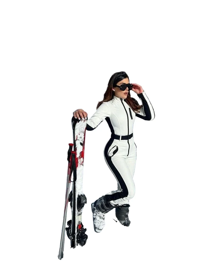 Dames Ski Outfit Modieus Met Flatterende Tailleriem