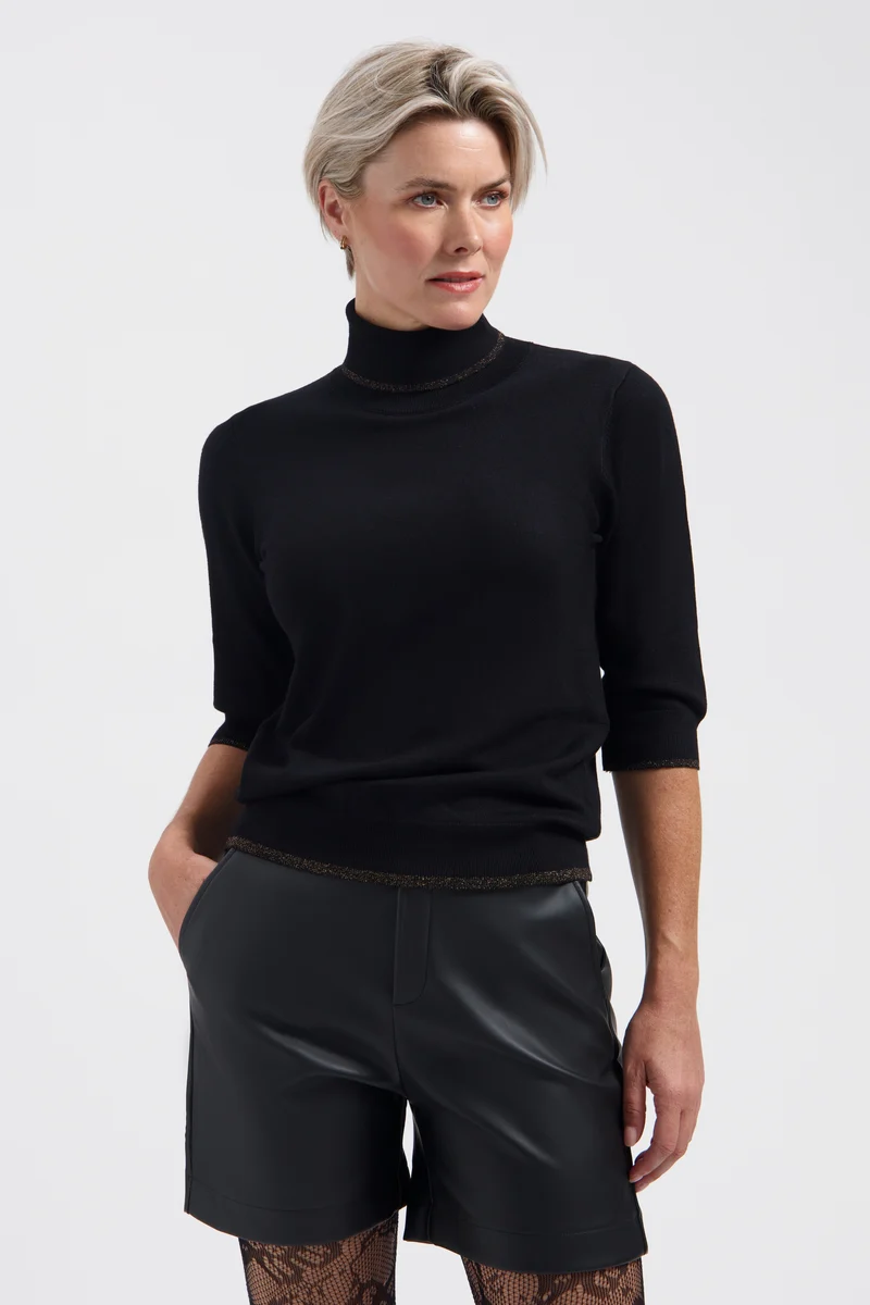Top Lenora Black L28-601-3580