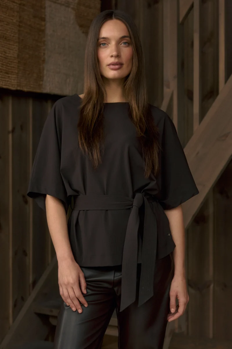Travel Top Maris Dark Brown L24-375-3519