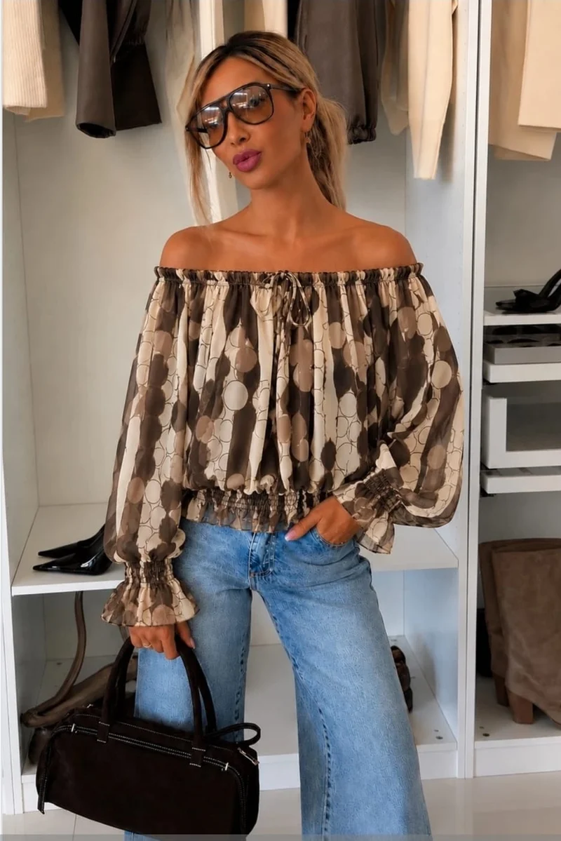Beige/Bruine Off-Shoulder Blouse Dames met Abstracte Print