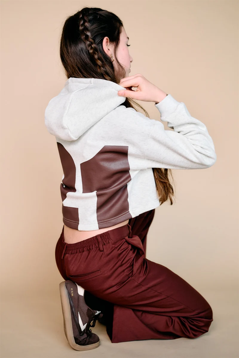 Kumy Superzachte Cropped Sweater met Capuchon Wit Melange