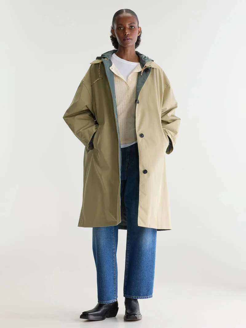 Beige trenchcoat hearty