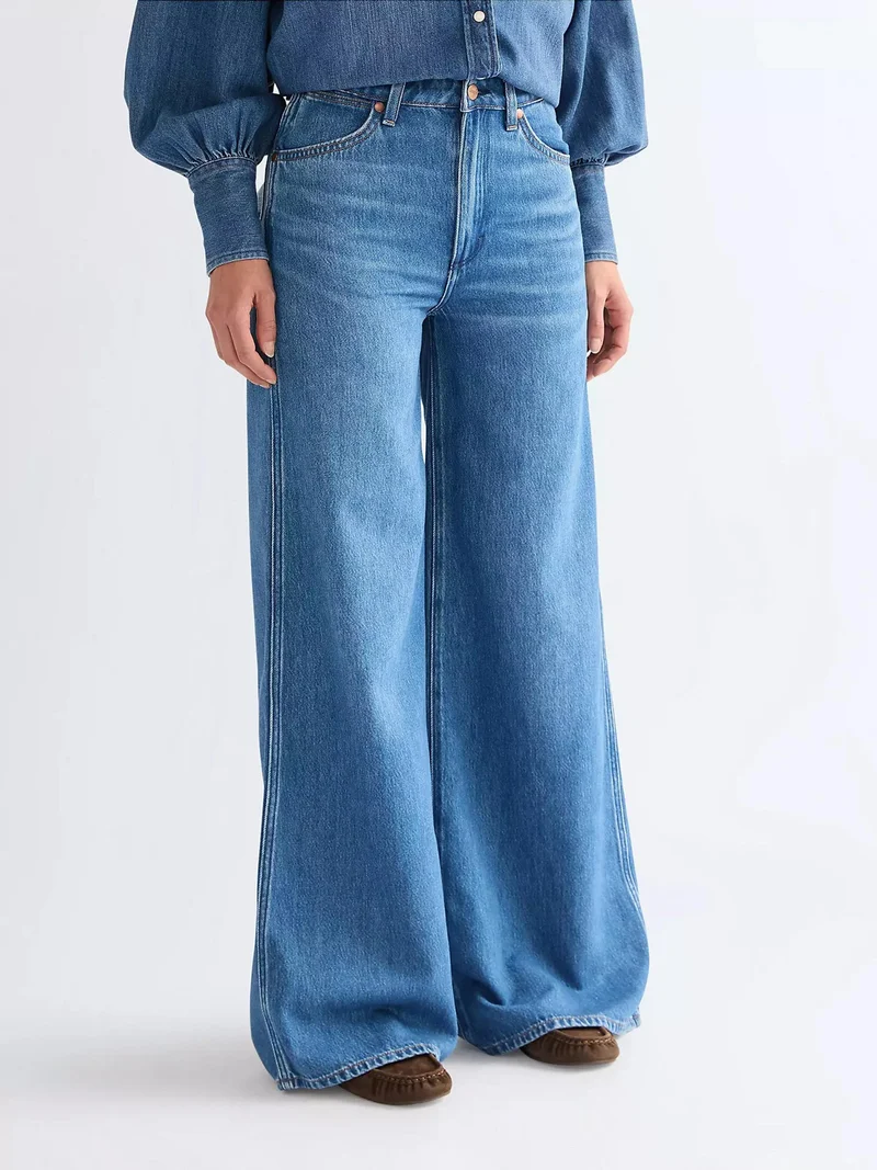 Flared loose jeans canyon lasso