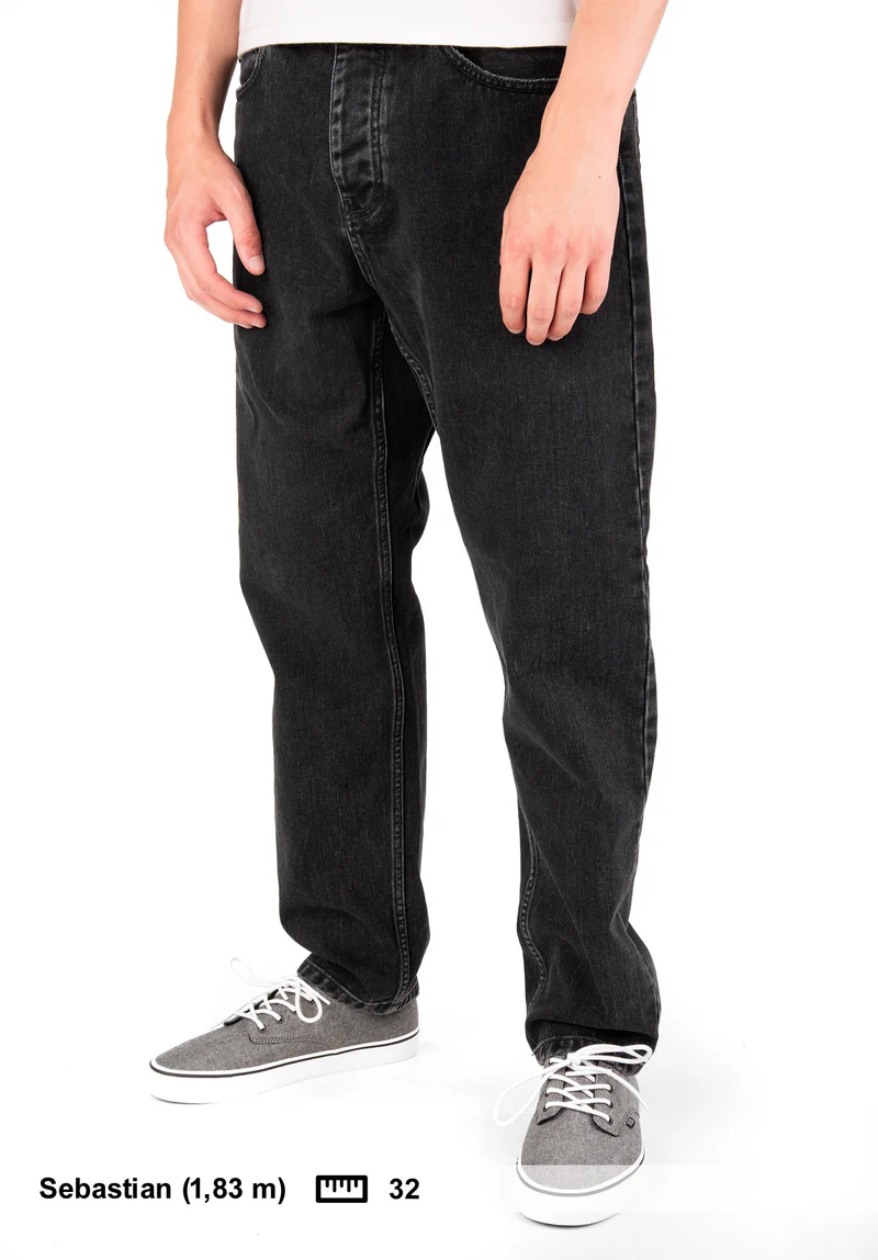 Newel Pant (Maitland / cropped)
