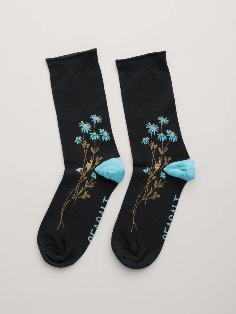 Seasalt Cornwall women's bamboo arty socks daisy path onyx
