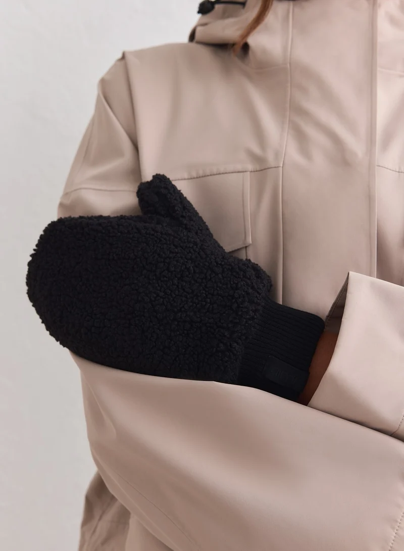 Black Pile Mittens
