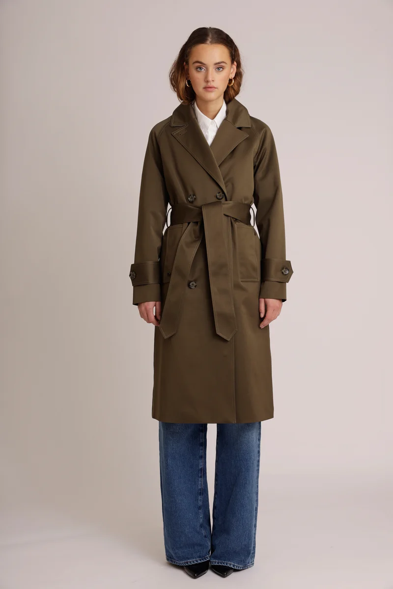 Waterproof Straight-Fit Trenchcoat 2.0 | Satin Green