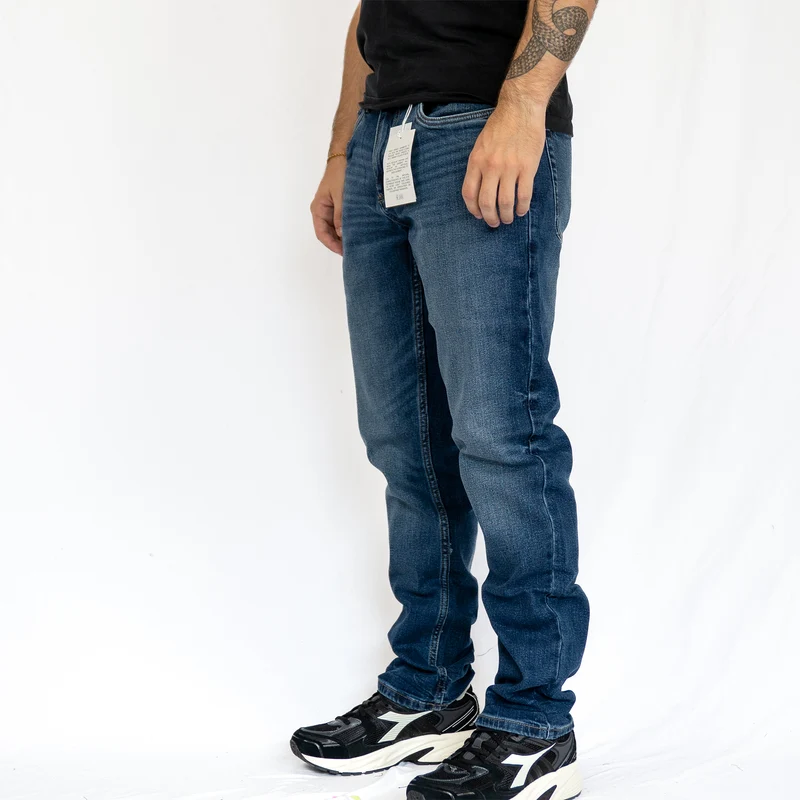 Elm Slim Fit Jeans – Worn Rinse Denim