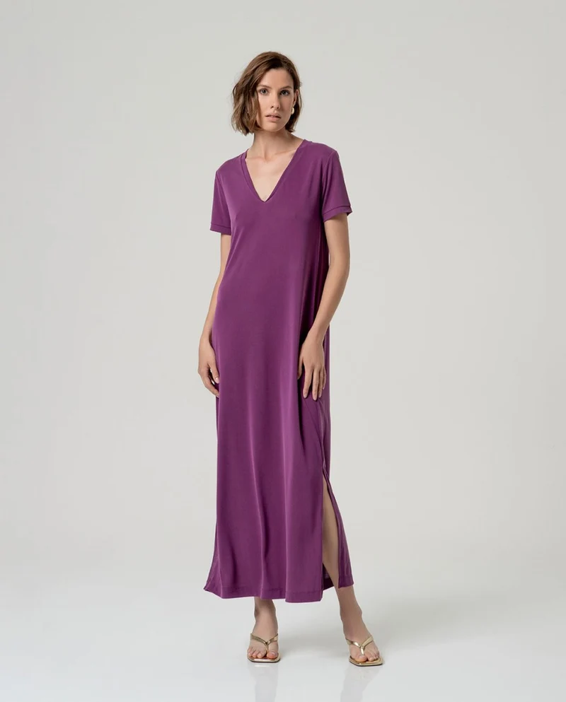 Surkana Long Dress with Slits and V-Neck Purple
