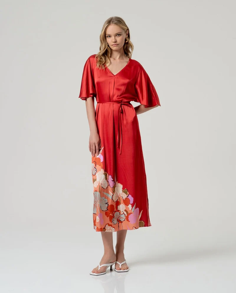 Surkana V-Neck Dress Red