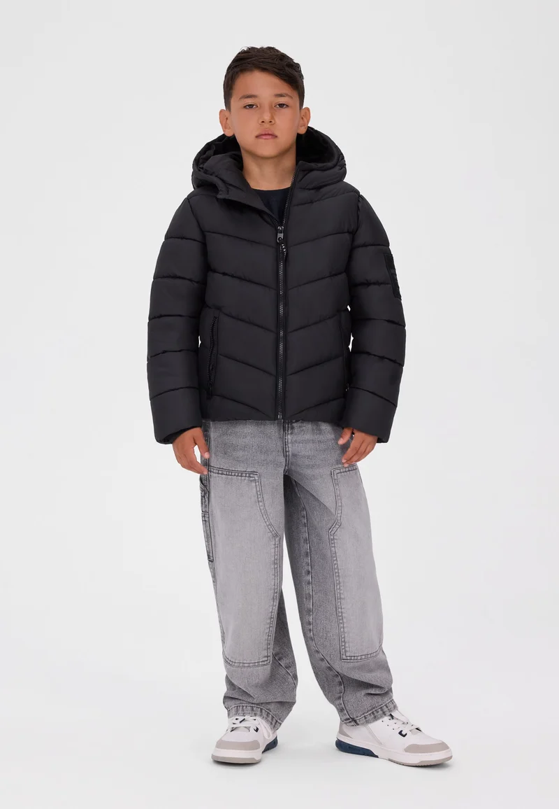 Hooded padded jacket with zipped pockets in black