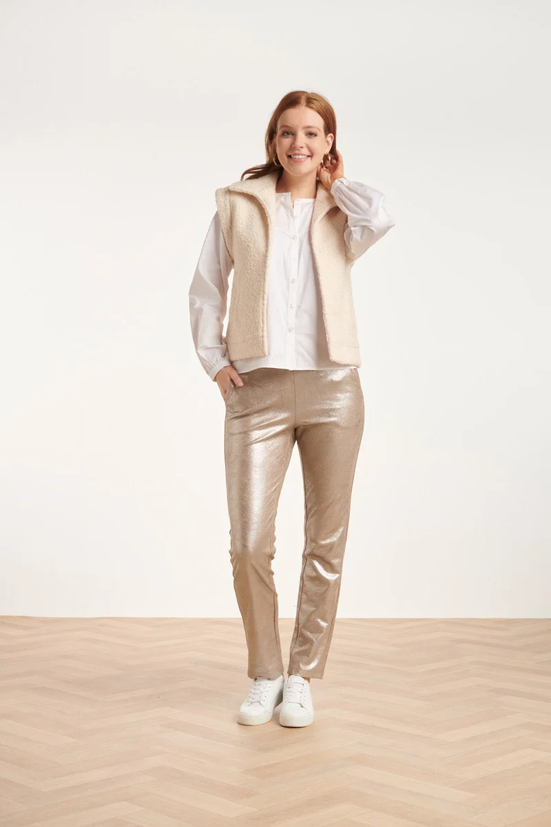 24554 Open Bouclé Gilet | Off White