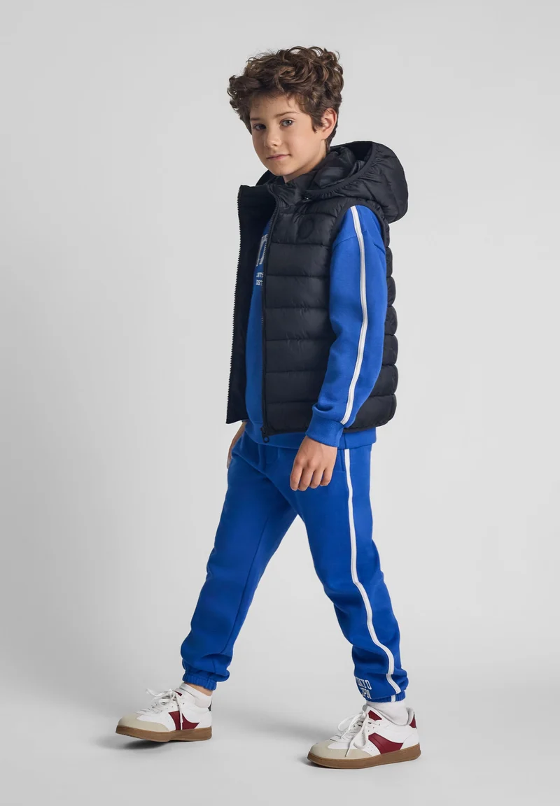 Boys' padded gilet in black