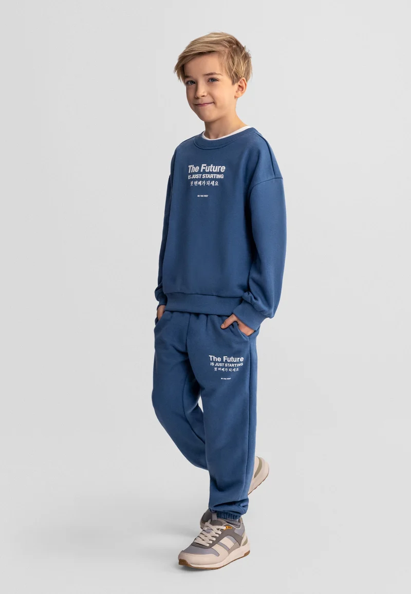 Boys' sweatshirt and joggers set in blue