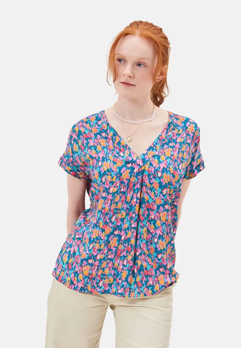 UVR Berlin FE blouse Leorinaina 241 turquoise pink