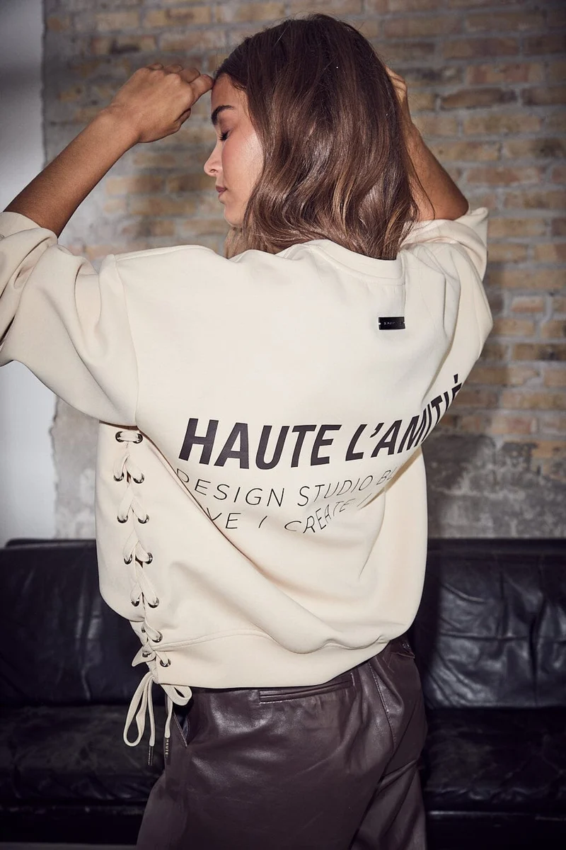 Haute L'Amitié - New Studio Tie Sweat HL10714 - Pearl