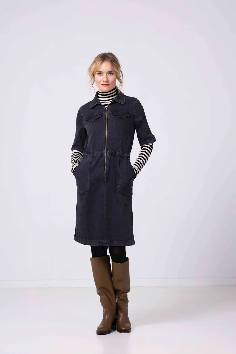 Cloud9 Teddy dress washed black