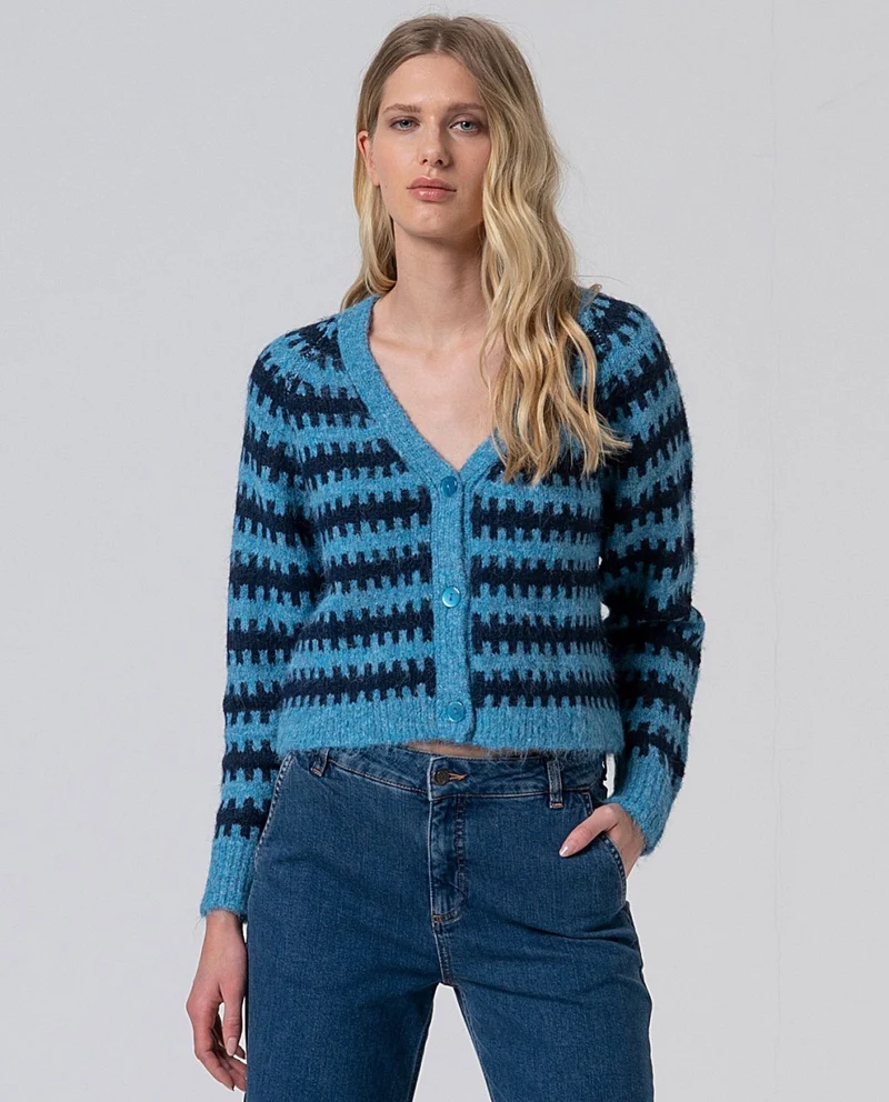 Surkana cardigan with three buttons blue