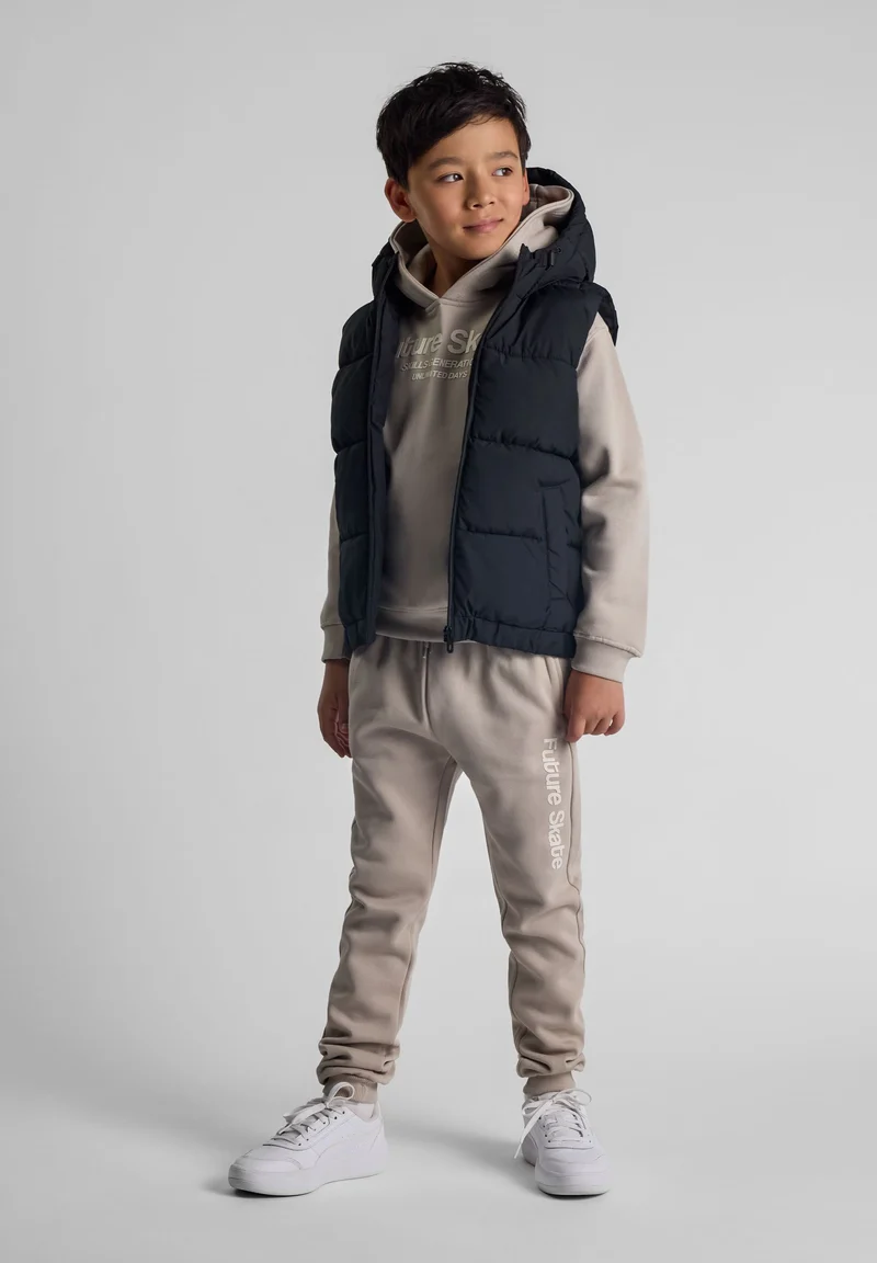 Boys' padded gilet in black