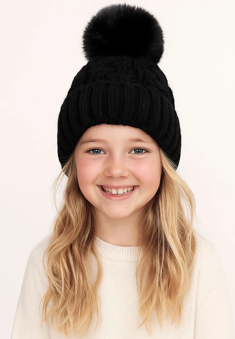 Girls' cable-knit bobble hat in black