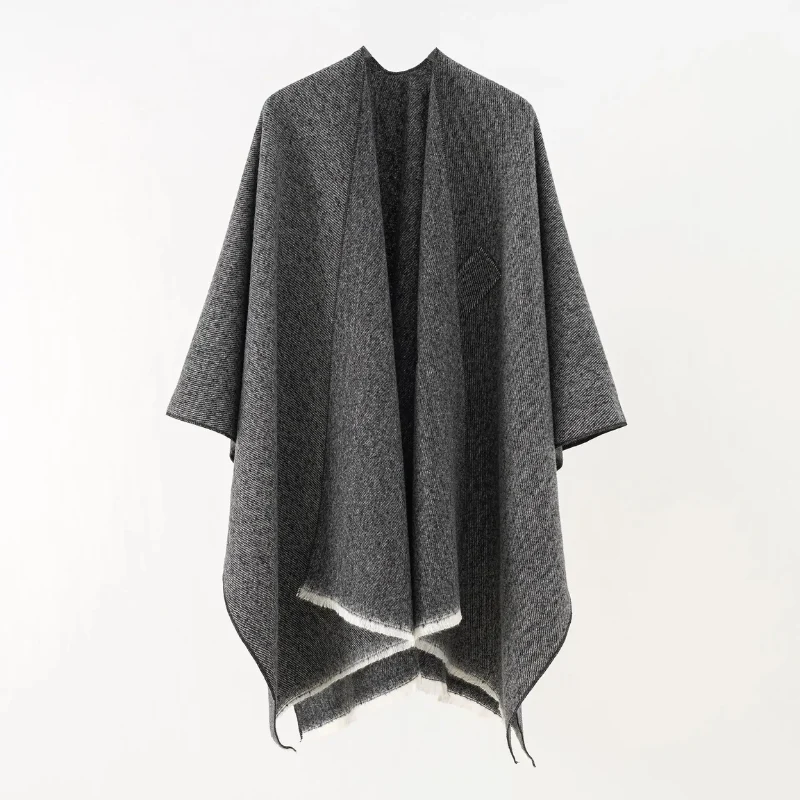Elina Kasjmier Poncho