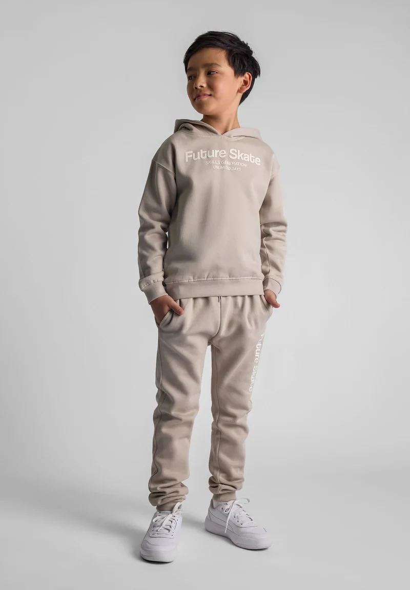 Boys' hoodie and joggers set in taupe
