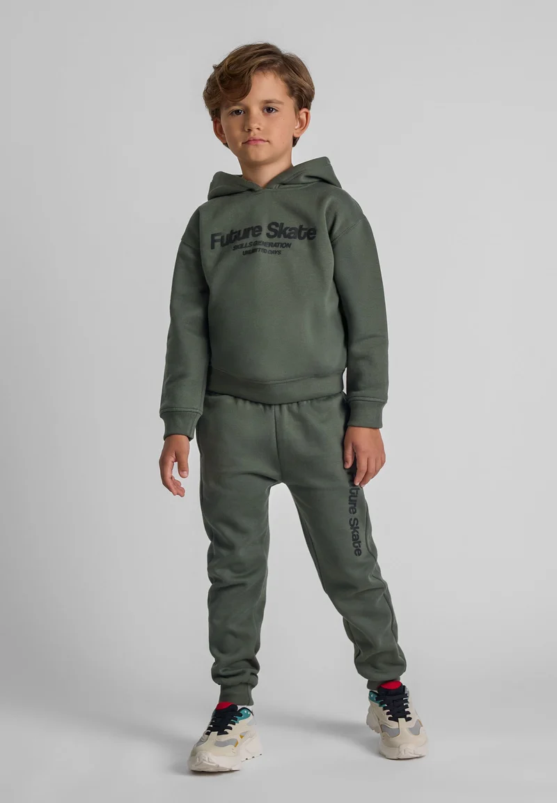 Boys' hoodie and joggers set in khaki