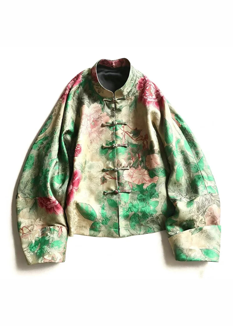 Jas met Bloemenprint en Traditionele Knoopsluiting