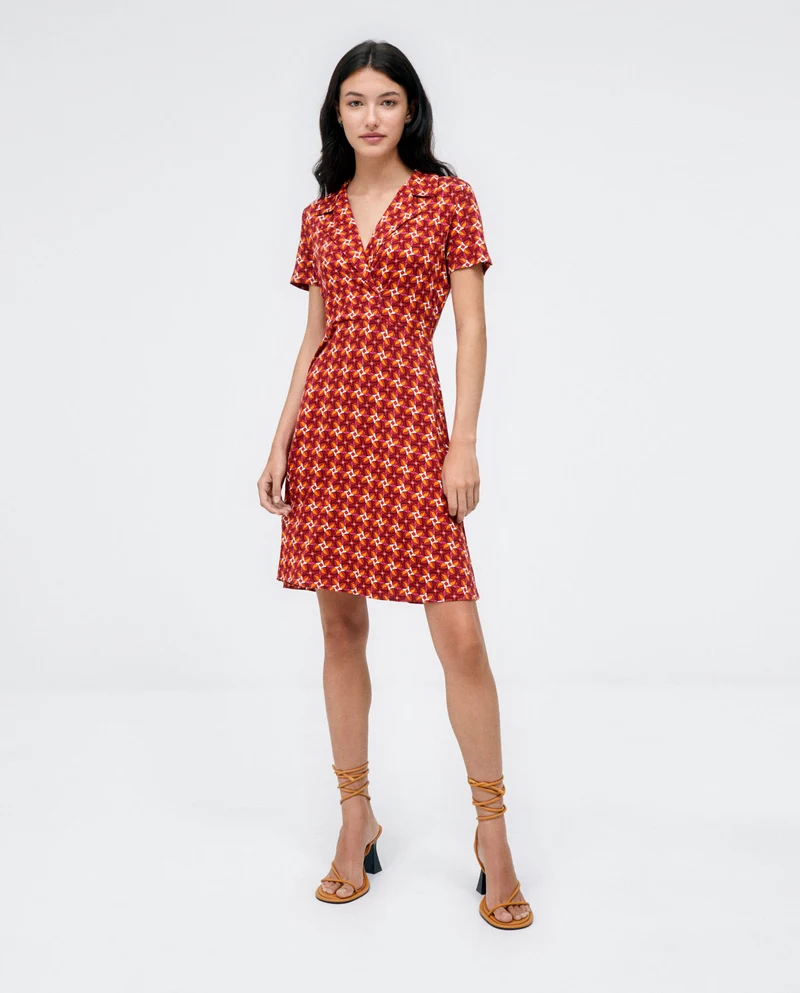 Surkana short wrap dress with flapped V-neck red