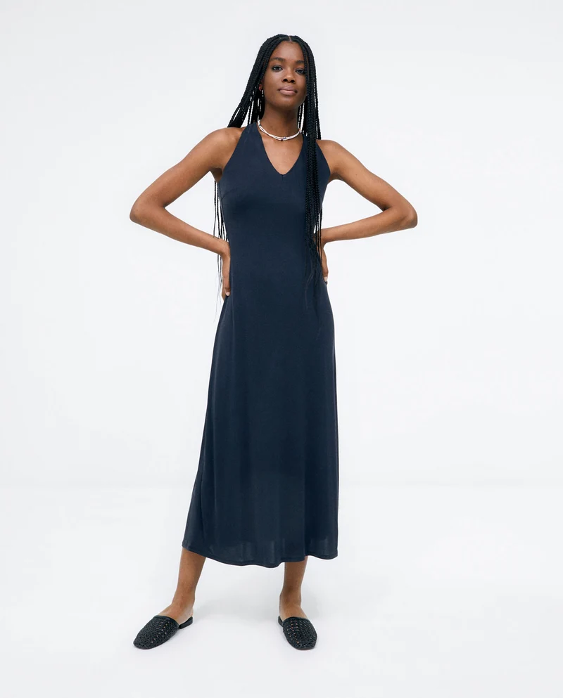 Surkana long dress with crossed detail on the back black