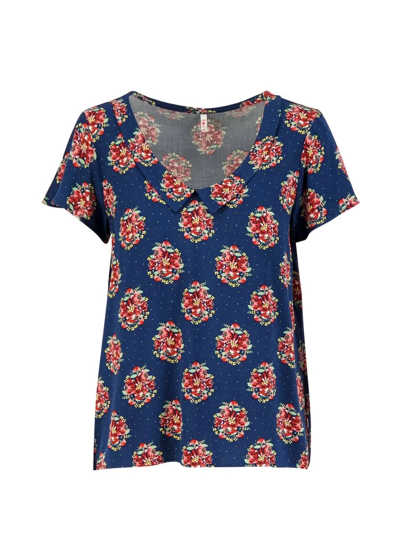 Blutsgeschwister blouse feed the birds spring evening