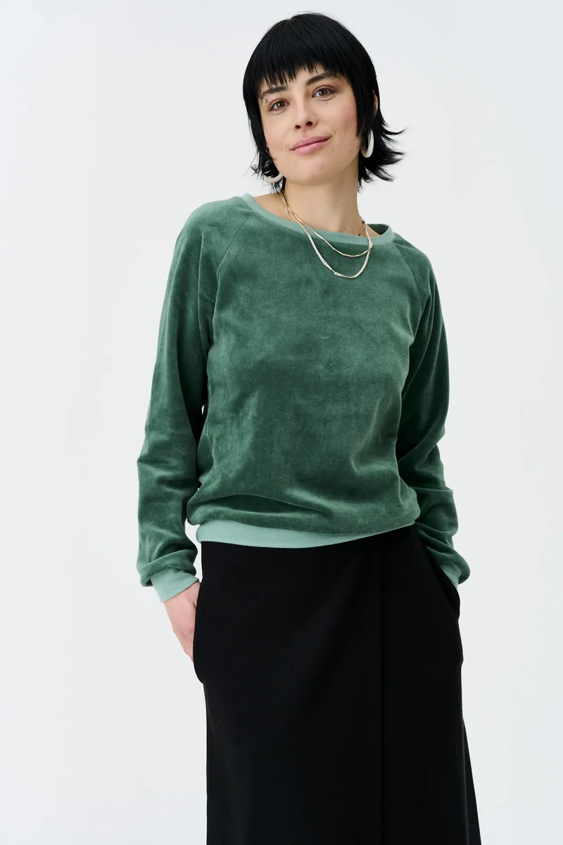 UVR Berlin sweatshirt Loraina velours garden green