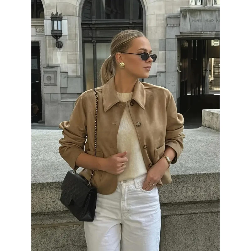 Dames Suède Jas met Knoopsluiting – Camel