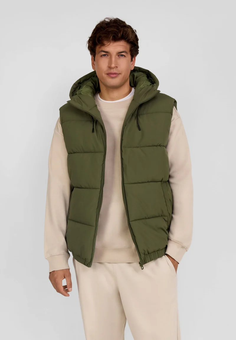 Men's padded gilet in olive green