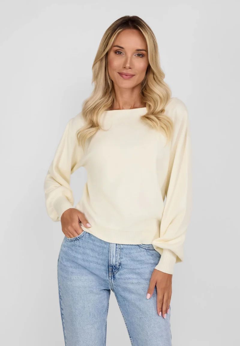 Women's boat neck jumper in cream