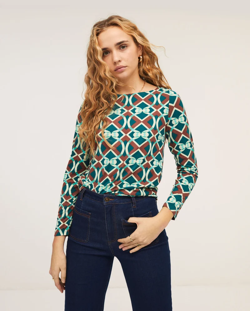 Groene top van polyester | Surkana T-shirt with boat neck and 3/4 sleeves green