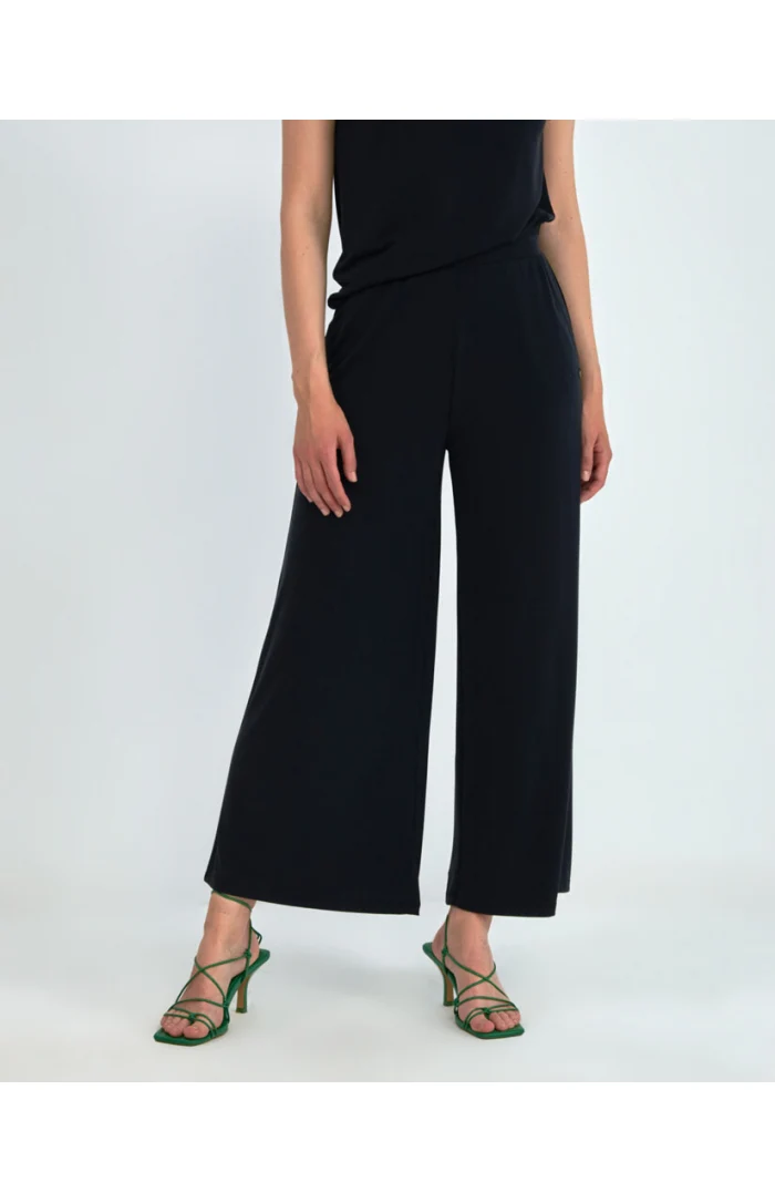 Zwarte broek met wijde pijpen | Surkana wide leg cropped trousers with elastic waist black