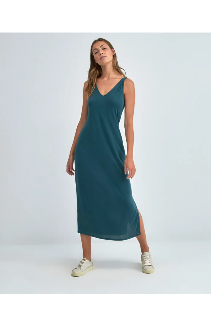 Jurk met leuk schouderdetail | Surkana short sleeves dress with v-neckline and straps green