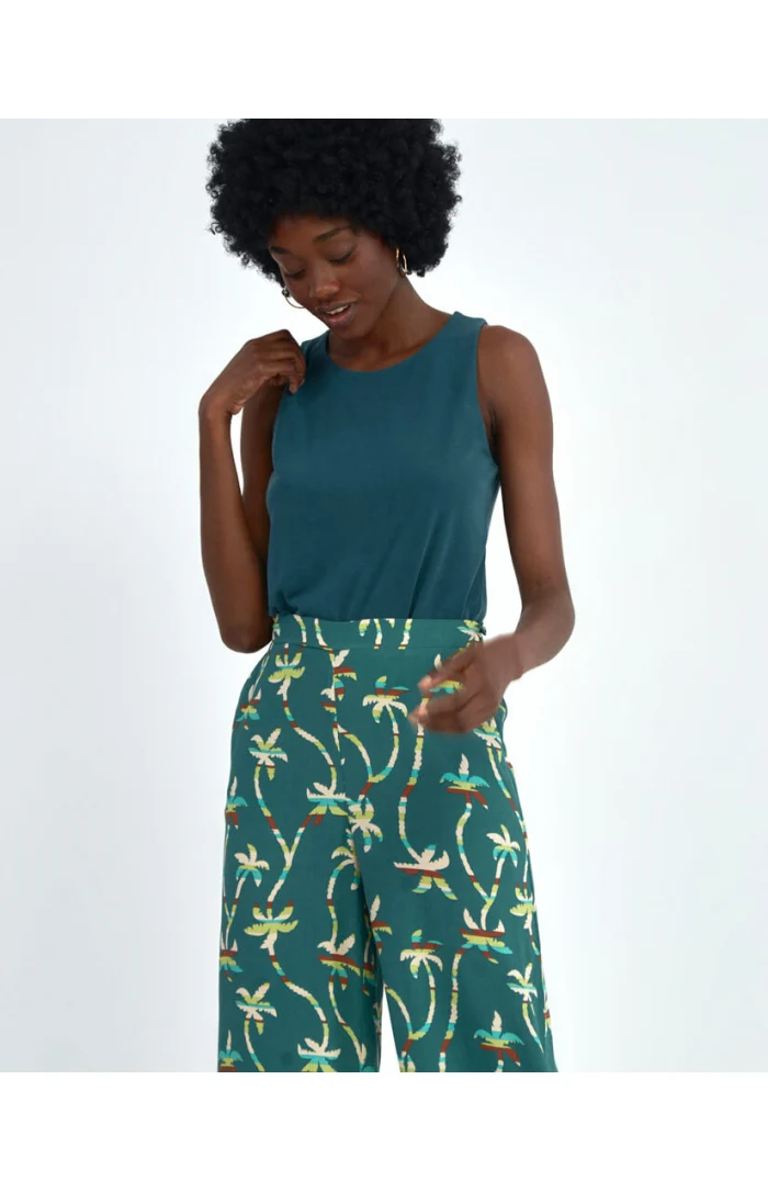 Groene haltertop | Surkana halter neckline top green