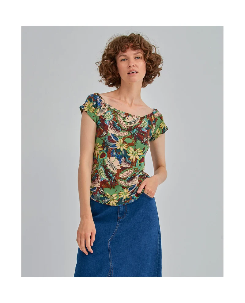 Groene top met bloemenprint | Surkana off shoulder t-shirt green
