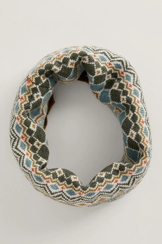 Snood met Fair Isle print | Seasalt Cornwall touchstone snood andrena aran mix