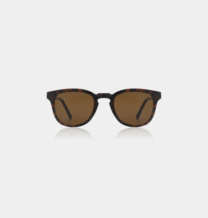 A. Kjaerbede Sunglasses bate demi tortoise