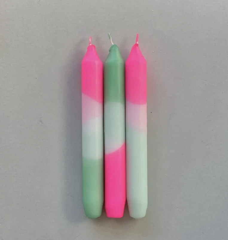 Pink Stories dip dye neon peppermint clouds