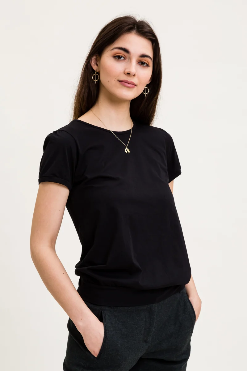 Zwart t-shirt van biologisch katoen | UVR Connected FE Leniina