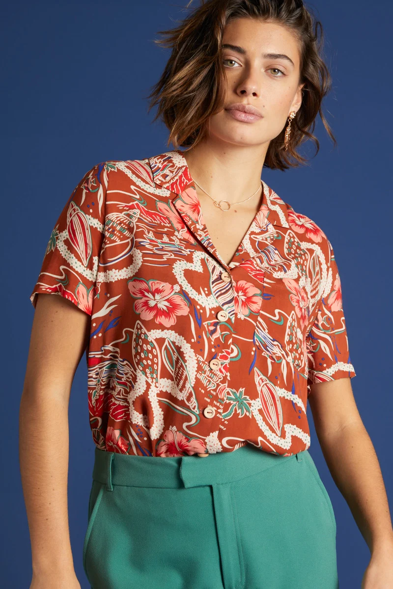 Blouse met botanische print | King Louie Ella blouse lei coconut brown