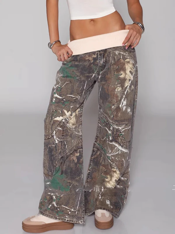 Seyra | Baggy jeans met camouflage print & folded waist