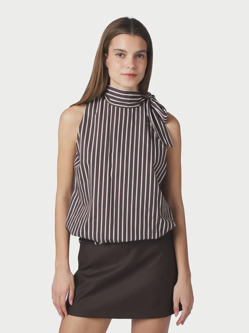 Neo Noir top Veda 169761 676